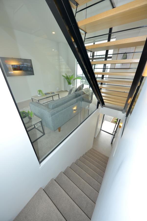 Peterborough Apartments Крайстчърч Екстериор снимка