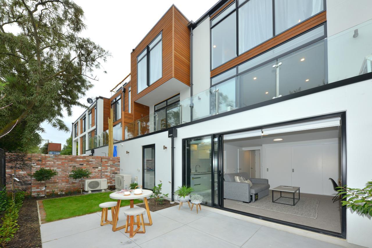 Peterborough Apartments Крайстчърч Екстериор снимка