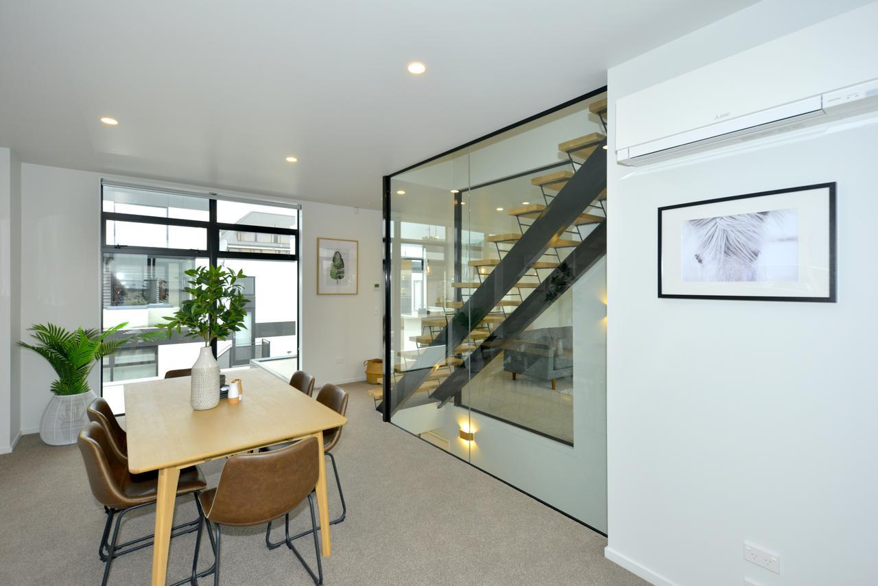 Peterborough Apartments Крайстчърч Екстериор снимка