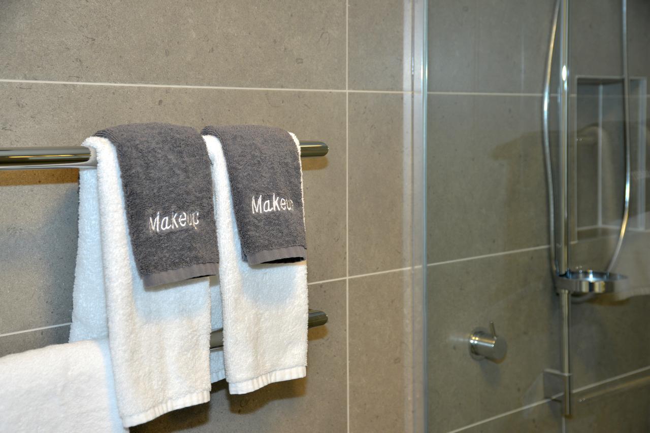 Peterborough Apartments Крайстчърч Екстериор снимка
