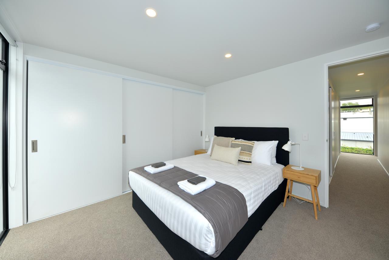 Peterborough Apartments Крайстчърч Екстериор снимка