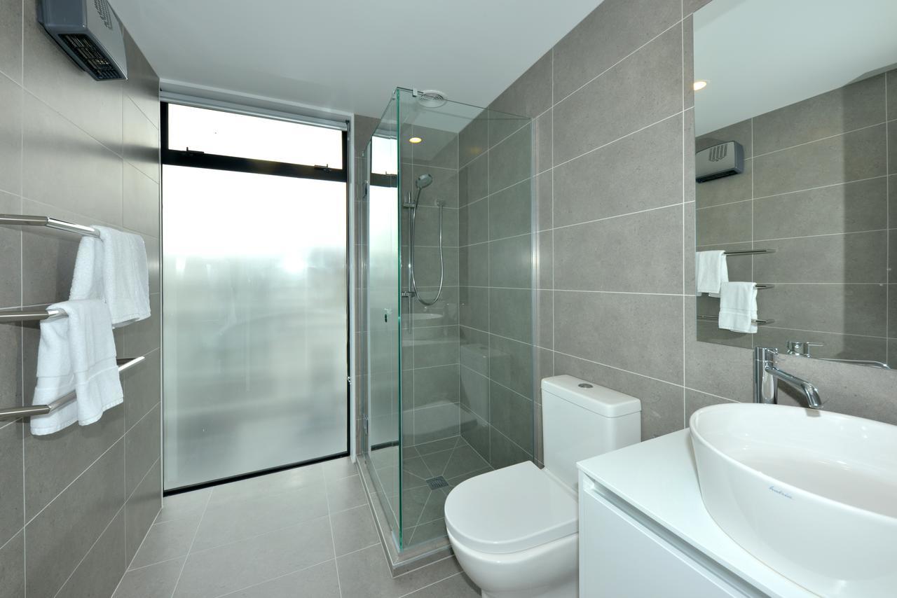 Peterborough Apartments Крайстчърч Екстериор снимка
