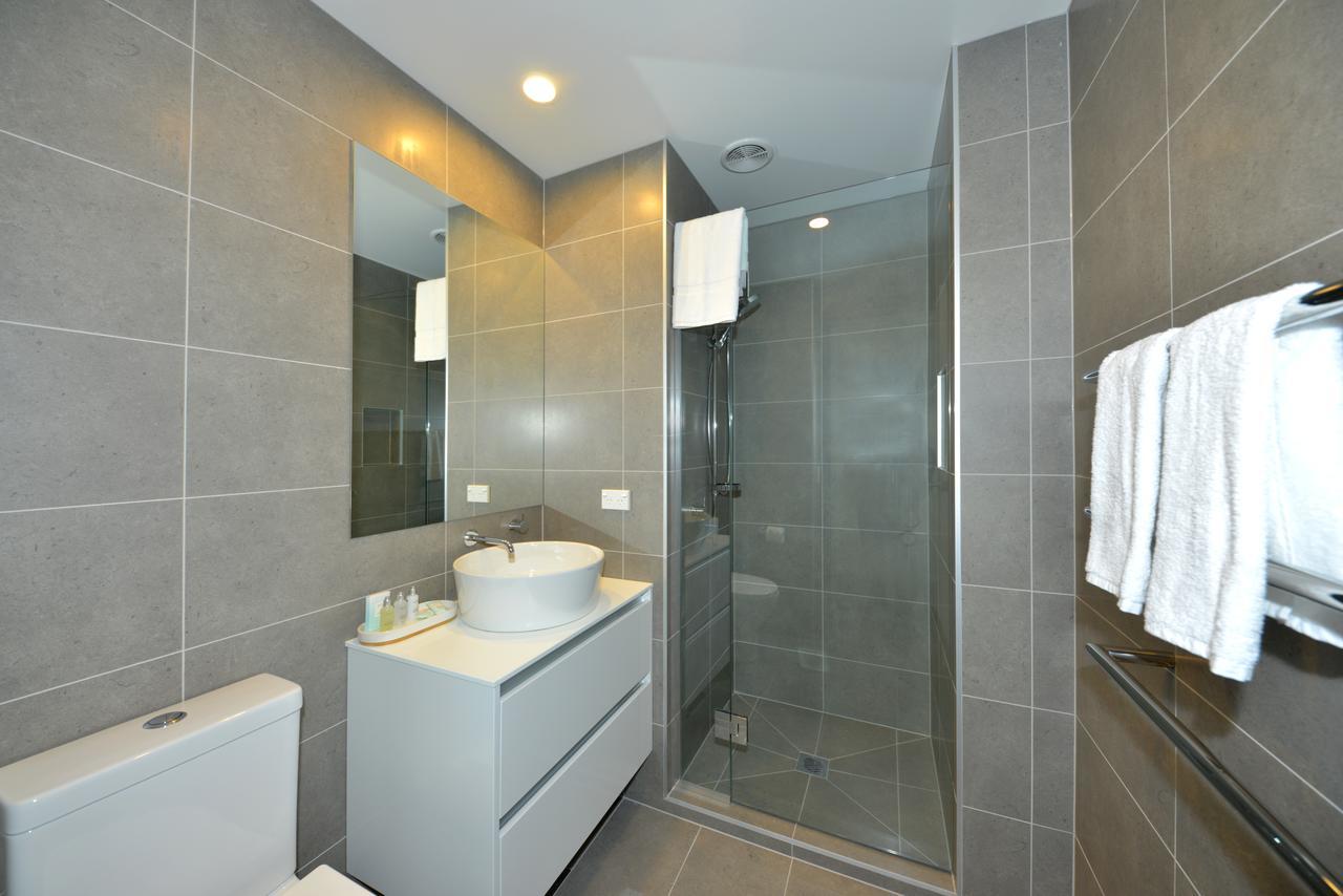 Peterborough Apartments Крайстчърч Екстериор снимка