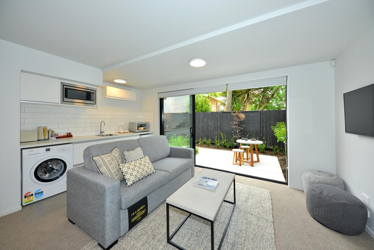 Peterborough Apartments Крайстчърч Екстериор снимка