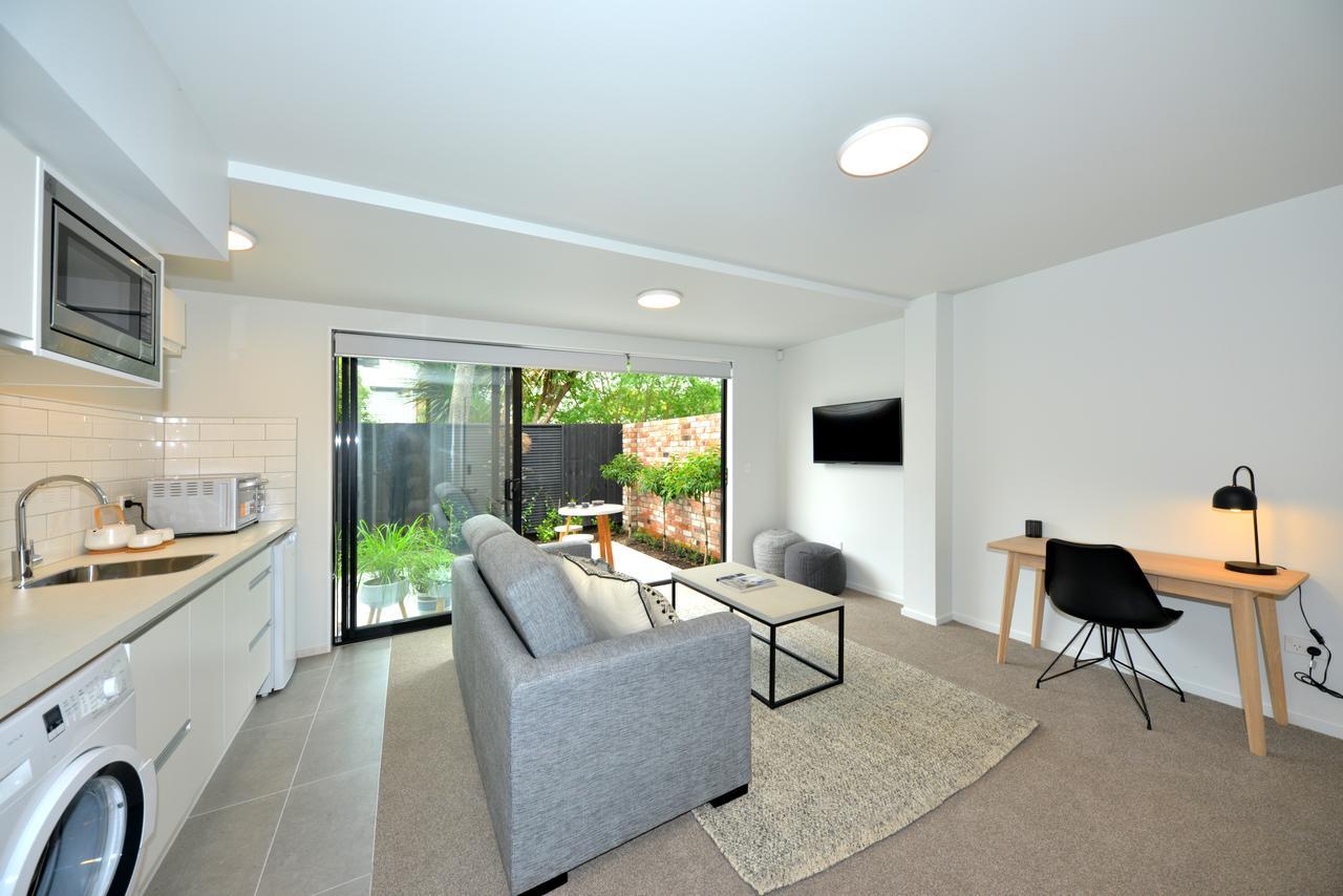 Peterborough Apartments Крайстчърч Екстериор снимка