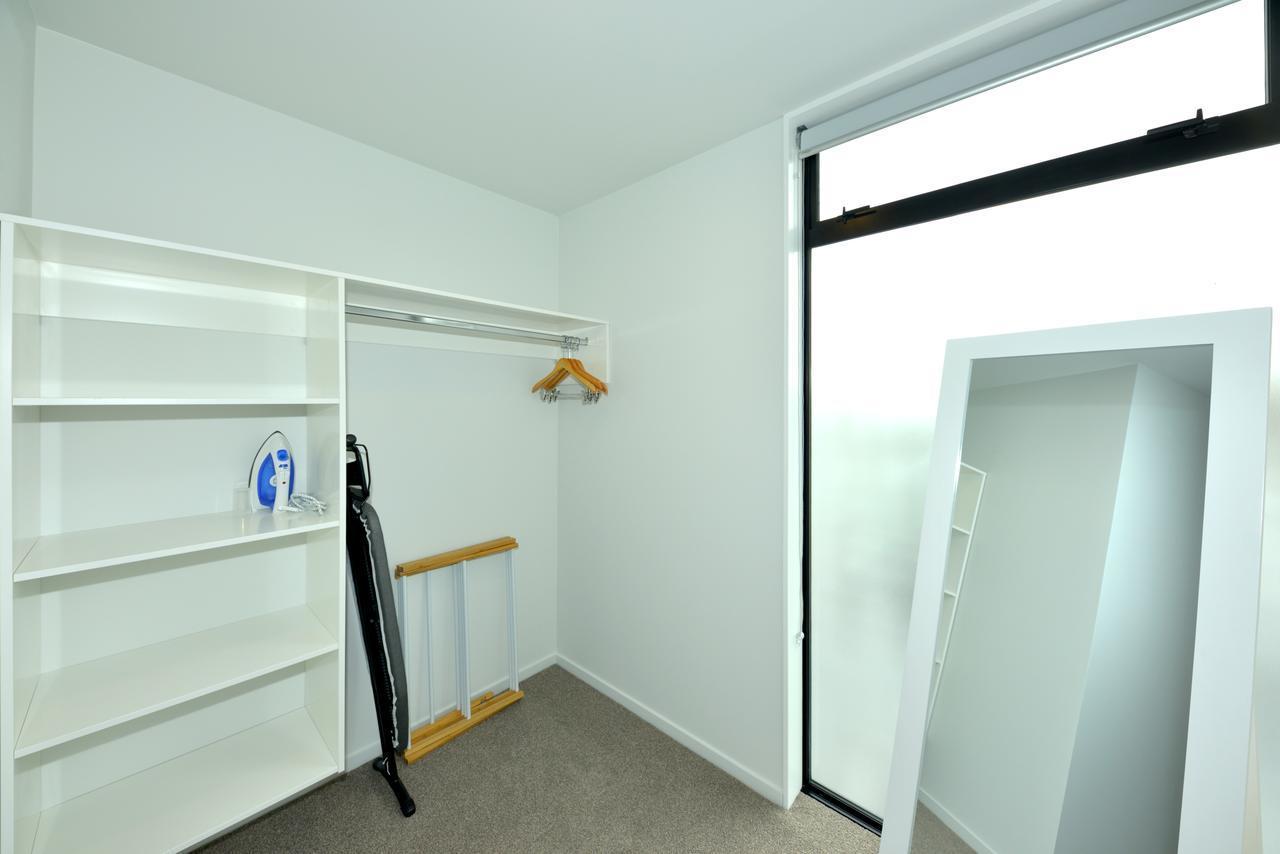Peterborough Apartments Крайстчърч Екстериор снимка