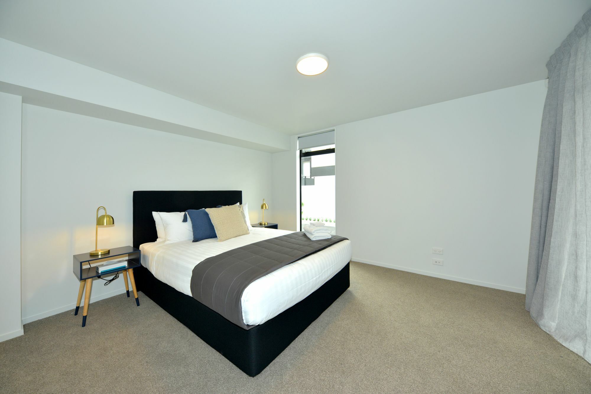 Peterborough Apartments Крайстчърч Екстериор снимка