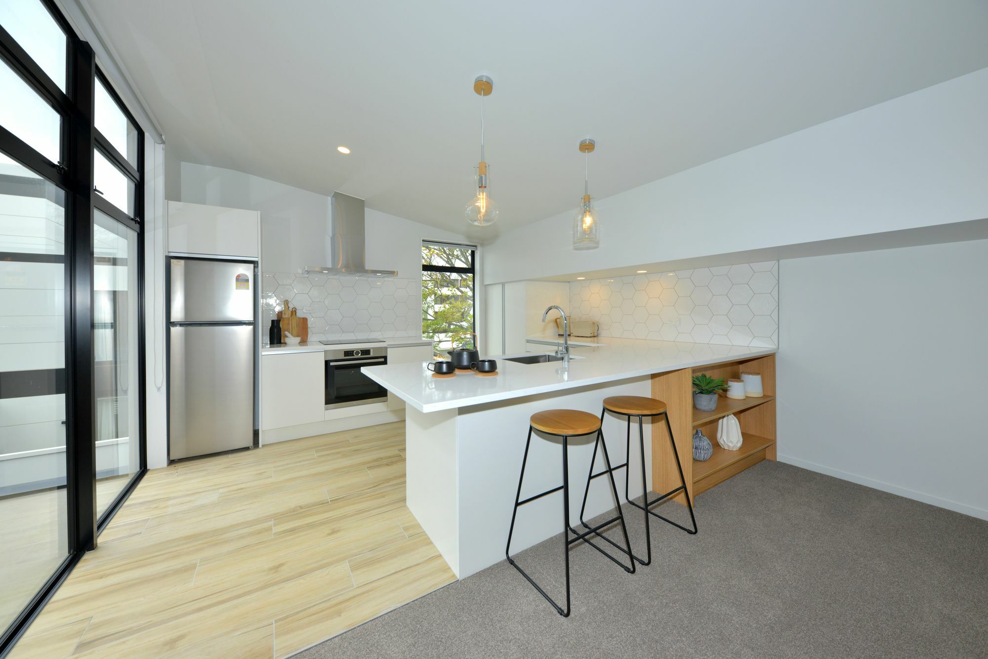 Peterborough Apartments Крайстчърч Екстериор снимка