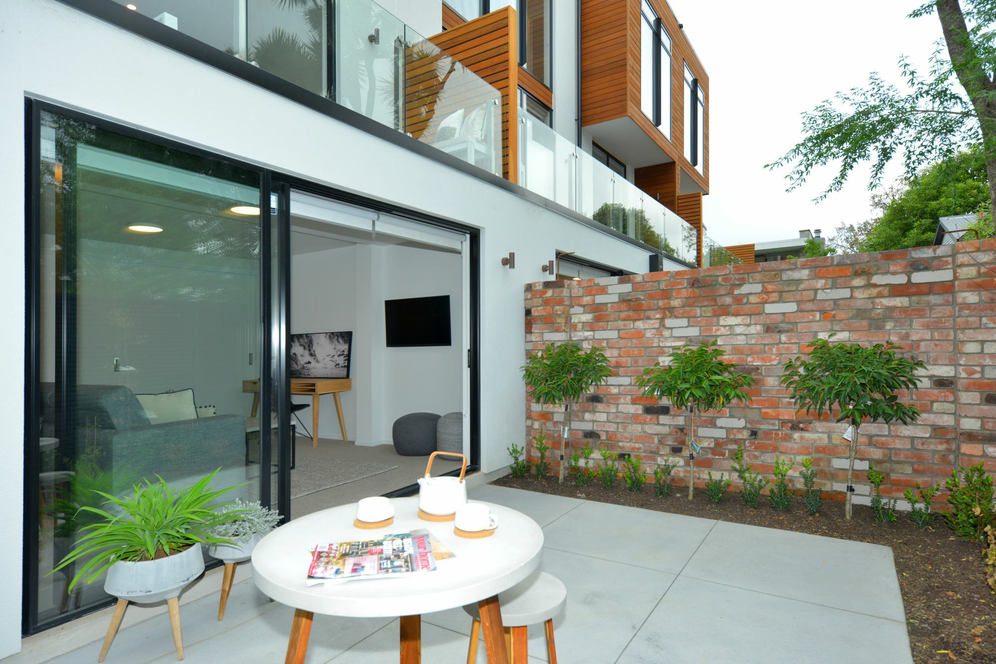 Peterborough Apartments Крайстчърч Екстериор снимка